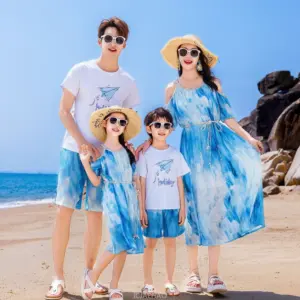 2025 New Mom Daughter Matching Summer Outfits Beach Dresses Father Son Tshirt Set Costume Family Vacation Twin Holiday Clothes