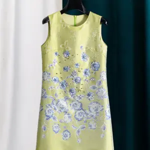 Elegant Sleeveless Beaded Rhinestone Dress for Women Summer Luxury Sparkly A-Line Party Dress High-End Formal Sundress Outfit