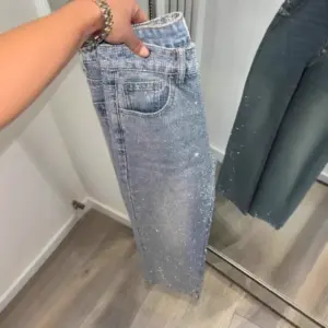Japanese and Korean Casual Women's High Waisted Washed Denim Jeans, Loose and Slimming, Versatile and Rhinestone Hot Stamping