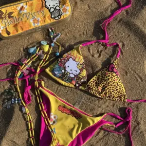Kawaii Japanese Kitty Hot Girl Split Strap Summer Bikini Girls Seaside Fashion Resort Swimsuit Leopard Print Cartoon Hello Kitty